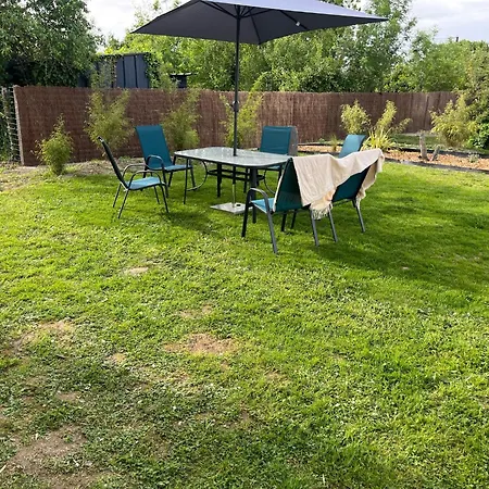 Ecrin De Verdure Spa, Piscine Et Nature Angrie
