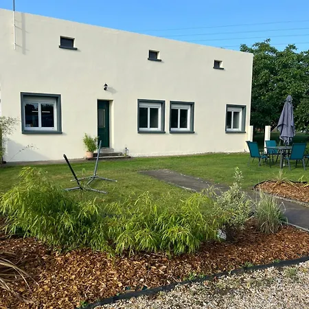 Ecrin De Verdure Jacuzzi Et Piscine Angrie