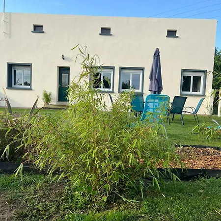 Ecrin De Verdure Jacuzzi Et Piscine Σπίτι διακοπών Angrie