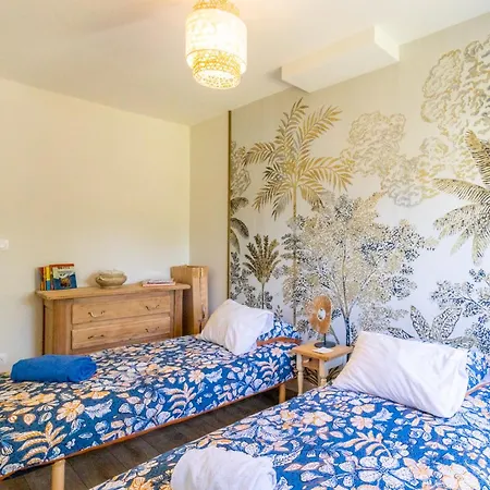 Σπίτι διακοπών Ecrin De Verdure Jacuzzi Et Piscine