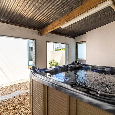 Ecrin De Verdure Jacuzzi Et Piscine Σπίτι διακοπών