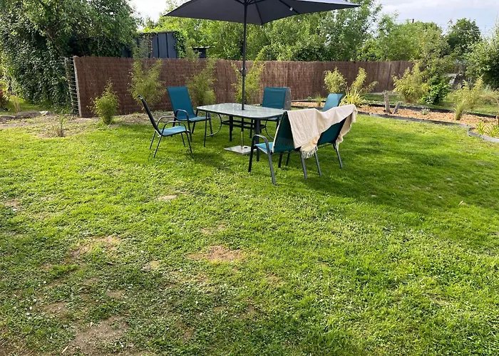 Ecrin De Verdure Jacuzzi Et Piscine Angrie