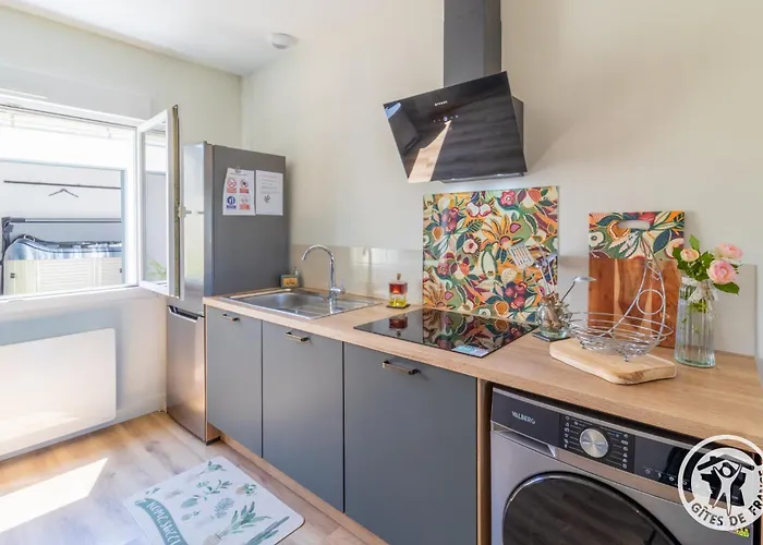 Ecrin De Verdure Jacuzzi Et Piscine *