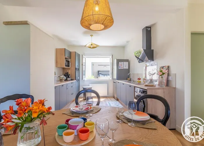 Ecrin De Verdure Jacuzzi Et Piscine Dom wakacyjny Angrie