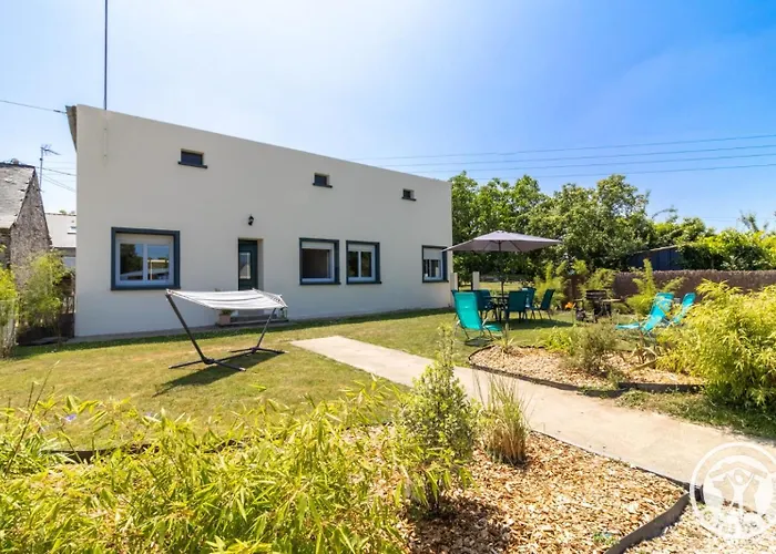 Ecrin De Verdure Jacuzzi Et Piscine Tatil Evi *